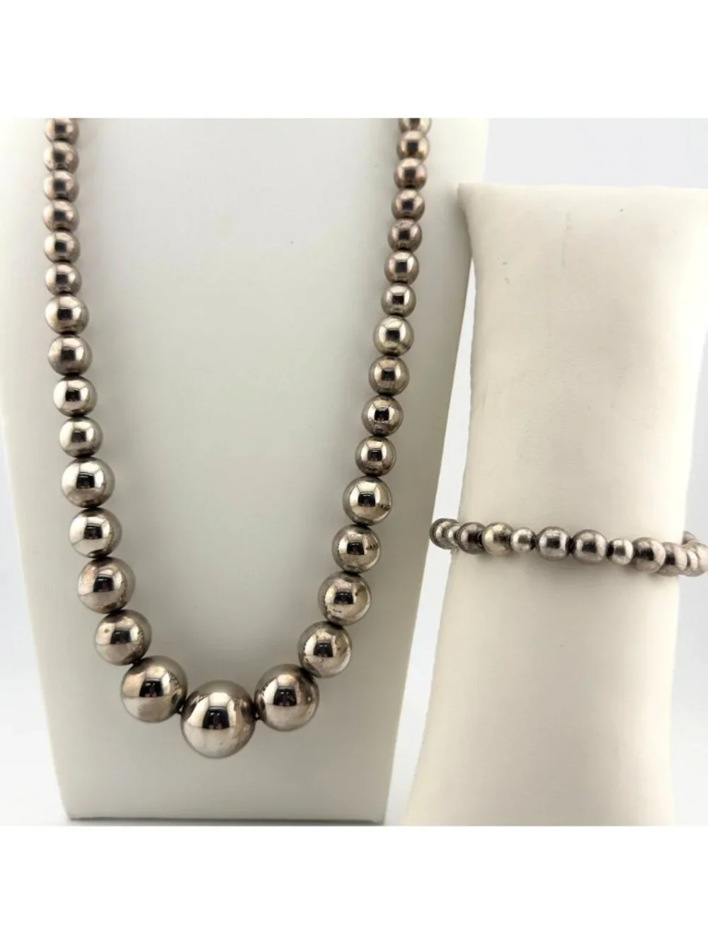 Vintage Silver Tone Ball Beaded Tapered Necklace Bracelet Set Graduated